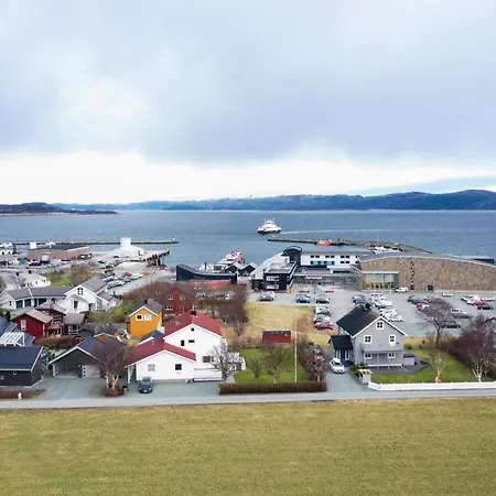 Central - Great Location With Garden And Fjord-view