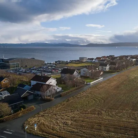 Apartamento Central - Great Location With Garden And Fjord-view Brekstad